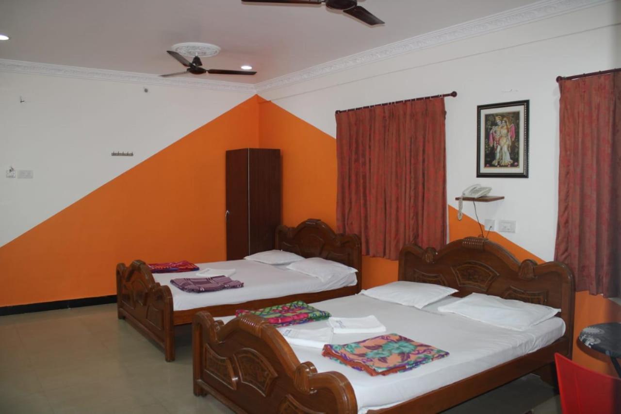 Hotel Sudhiksha Deluxe Рамешварам Экстерьер фото